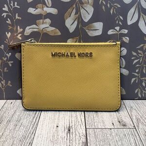 Michael Kors Jet Set Travel Small Light TZ‎ Coinpouch ID Wallet Marigold